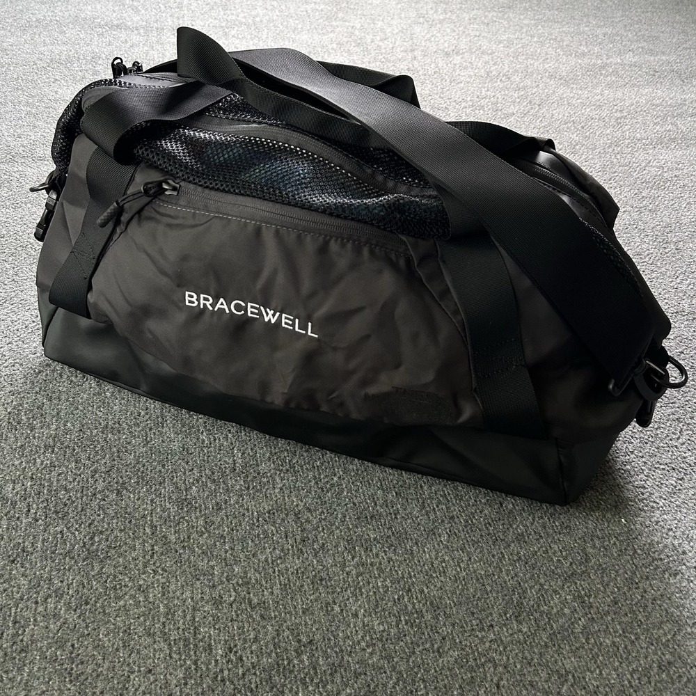The North Face‎ Duffle Bag Black 20" Travel Soft Case Adjustable Straps Mens
